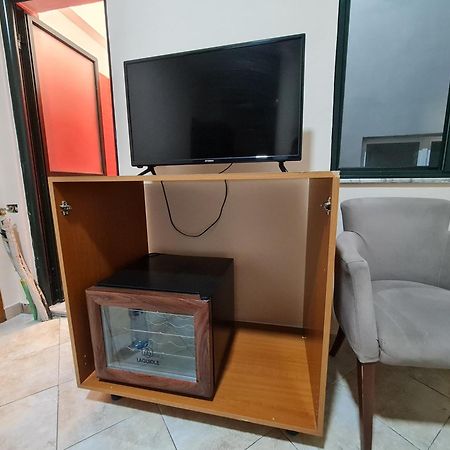 Hotel La Villa Тирана Екстериор снимка