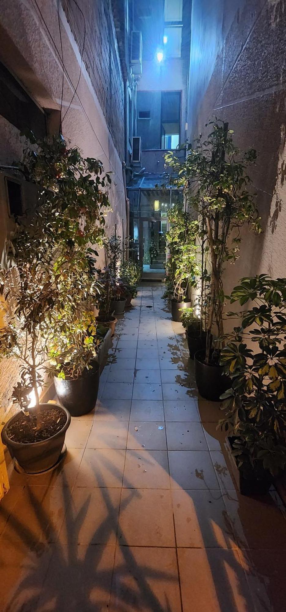Hotel La Villa Тирана Екстериор снимка